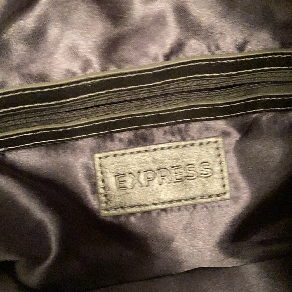Express Clutch - Picture 5 of 7